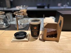 -星巴克臻选(济南恒隆店)
