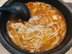 菌菇素八仙过桥米线-花馬肆.云南过桥米线(汉神购物广场现场熬汤店)