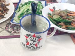 -刘姐啤酒鱼民族演艺餐厅(西街总店)