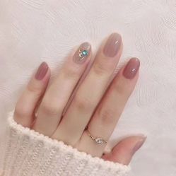 -梓童彩妆.美甲