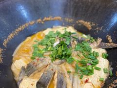 -老刘生态大鱼坊铁锅炖鱼(赛马场店)