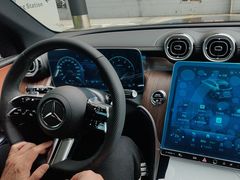 -上海星瀚奔驰4S店(红柳路店)