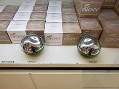 -日上免税店(三径路t3店)
