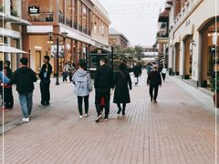 -王府井奥莱临潼小镇(临潼店)