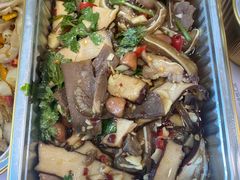 -费大厨辣椒炒肉(万家丽一店)