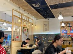 大堂-花馬肆.云南过桥米线(汉神购物广场现场熬汤店)