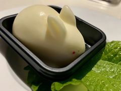 酸奶慕斯兔兔-海底捞火锅(威高广场店)
