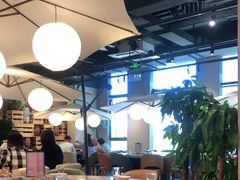 大堂-日进一片海.生腌海鲜火锅.宵夜烧烤(三里屯总店)