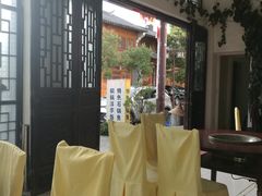 大堂-姚记抚仙湖石锅鱼庄