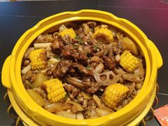 -多嘴超级肉蟹煲(中东店)