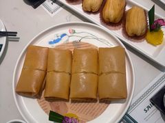 蔬汁鸡丝炸春卷-蘩楼(南京西路中信泰富店)