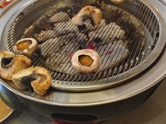 -围炉肉舍•炭烤活鳗•丹东海鲜烤肉(步行街店)