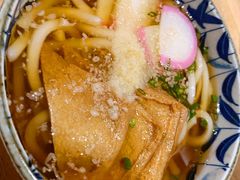 鱼板豆皮乌冬面-隐泉之语日式料理(王府中环店)