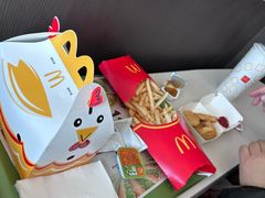 -麦当劳(新天地得来速店)