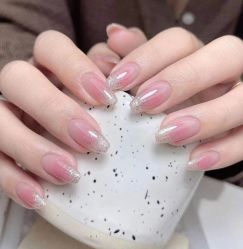 -悦指间美甲美睫