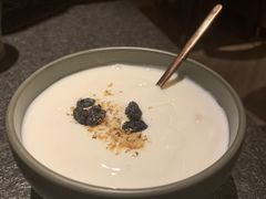 原始酸奶-丝路金桃·新疆菜(徐汇店)