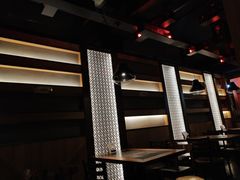 大堂-辣尚瘾·烤鱼·新川菜(交大直营店)