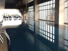酒店游泳池-成都仁恒格蓝柏薇酒店公寓