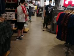 -UNDER ARMOUR(新燕莎奥莱店)