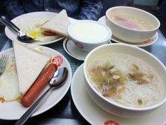 义顺牛奶-义顺牛奶公司(庇利金街店)