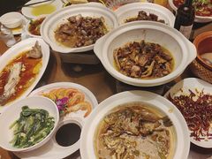 -钵家大院·地道湖北菜(江夏·大花岭店)