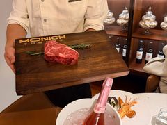 -MONICH牛排融合餐厅(和义大道购物中心店)