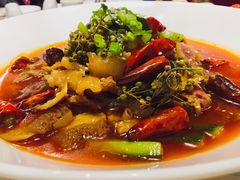 红遍京城-皇城根·烤鸭·鱼头·家常菜(欧亚大观乐活城店)