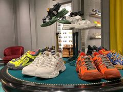 -Gucci(青岛海信广场店)