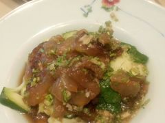 -海派美食·家宴海鲜青岛菜·石锅鲽鱼头(东方城店)