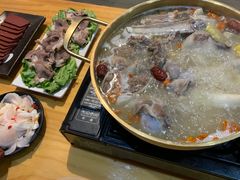 -小椒羊.羊肉粉 龙虾 羊肉串(新地旗舰店)