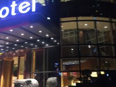 -蓝蔻酒店(深圳东站布吉万象汇店)