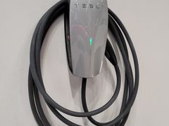 -TESLA 特斯拉(上海太古汇体验店)