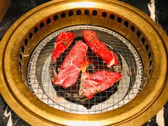 -山川小町·极番烧肉(新地假日广场店)