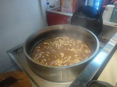 卤煮火烧-门框胡同百年卤煮(新街口店)