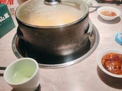 -野·大山里野生菌石锅土鸡(益田假日店)