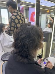 -藤野造型烫发染发