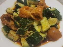 蒜泥黄瓜拌油条-冯烫烫跷脚牛肉·川菜小馆(武胜西街店)