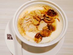 琥珀果仁双皮奶-满记甜品(日月光二店)