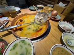 -洱火云南酸菜牛肉火锅(石景山当代商城店)