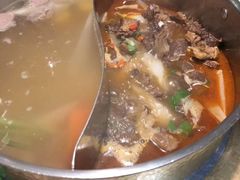 -左庭右院鲜牛肉火锅(金山万达店)