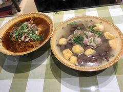 -苓记南京鸭血粉丝.皮肚面(县东巷店)