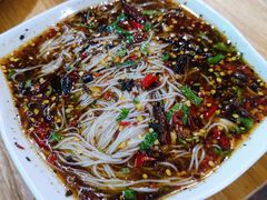 凉拌米线-玛扎烧烤私房菜