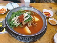 -喇喇排骨火锅·传统韩式脊骨汤(望京西园总店)