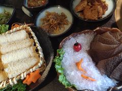 -湊湊火锅·茶憩(新中关购物中心店)