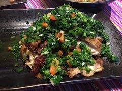 大理风味炝香鸡-香巴拉云南餐厅(华莱坞店)