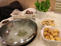 -一席地·本地鸡窝·杭帮鸡火锅(萧山银隆百货店)