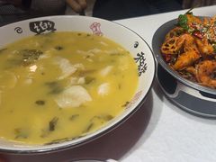 -辣小妮de川菜馆(红旗Mall店)