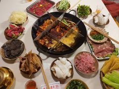 -岗上渣渣老火锅(两路口店)