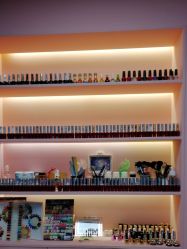 -斐尔国际皮肤管理中心