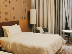 -南阳建业森林半岛假日酒店